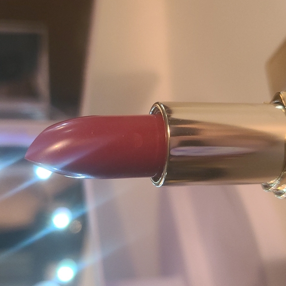 L'oreal plum explosion 766 lipstick - Picture 3 of 3